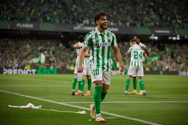 الزلزولي يخضع إلى علاجات مكثفة